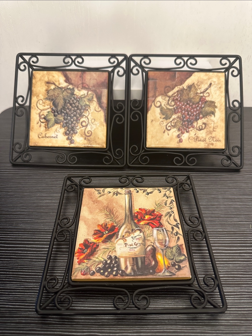 Wine/Grape Ceramic Wall Decor